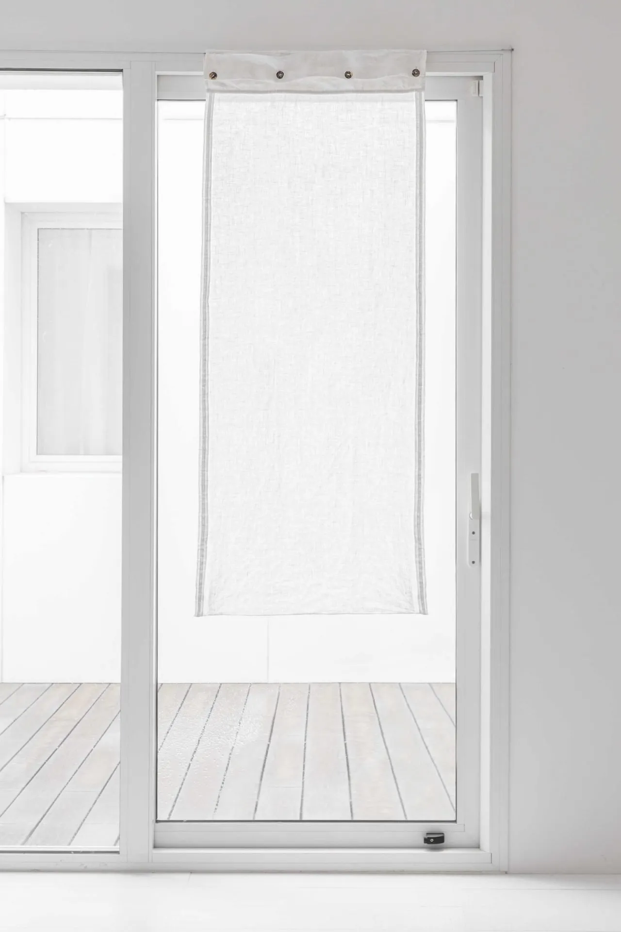 Lightweight linen glass curtain